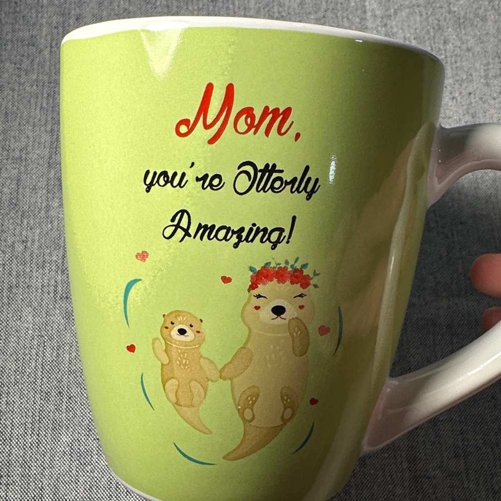 Global Desi Otter-Themed Lime Mug